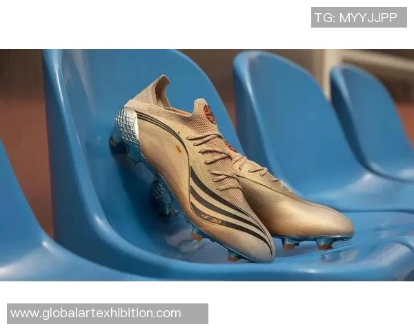 揭秘顶级球星足球鞋制作全过程,工艺精湛与创新设计的完美融合 揭秘顶级球星足球鞋制作全过程,工艺精湛与创新设计的完美融合